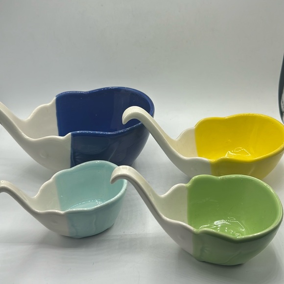 Elephant Measuring Cups - Picture 1 of 9